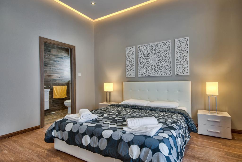 Villa Gaia - Sunset Views, Indoor Heated Pool, Sauna And Games Room Mellieħa Dış mekan fotoğraf