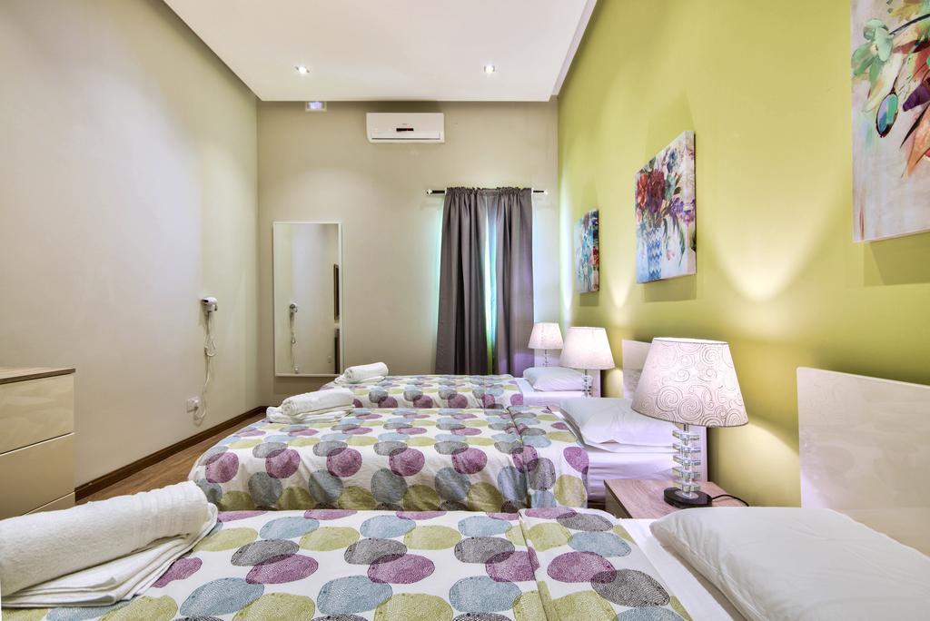 Villa Gaia - Sunset Views, Indoor Heated Pool, Sauna And Games Room Mellieħa Dış mekan fotoğraf