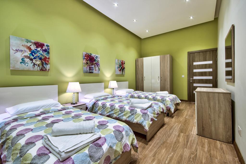 Villa Gaia - Sunset Views, Indoor Heated Pool, Sauna And Games Room Mellieħa Dış mekan fotoğraf